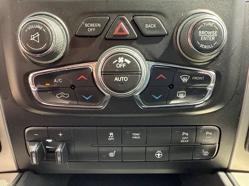 Used 2016 RAM 1500 Big Horn AWD/4WD image 36