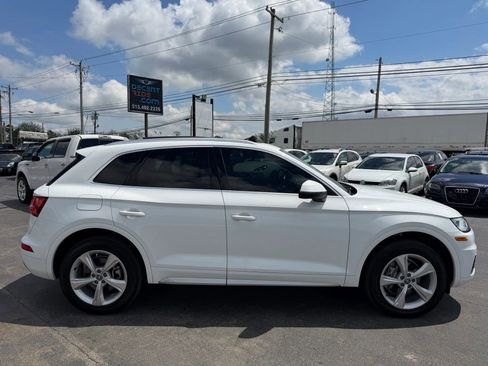Used 2020 Audi Q5 2.0T Premium Plus w/ Premium Plus Package AWD/4WD image 2