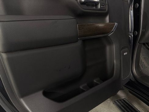Used 2021 GMC Sierra 3500 Denali w/ Denali Black Diamond Edition AWD/4WD image 26