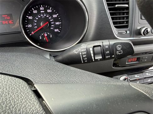 Used 2016 Kia Sedona LX w/ Option Group 020 image 19