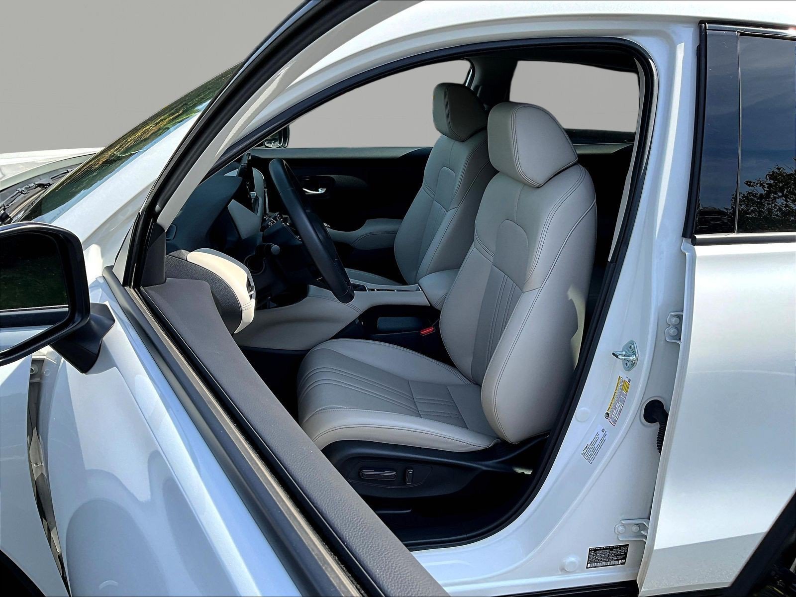 Used 2023 Honda HR-V EX-L image 21