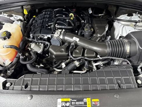 Used 2023 Jeep Grand Cherokee L Limited AWD/4WD image 48