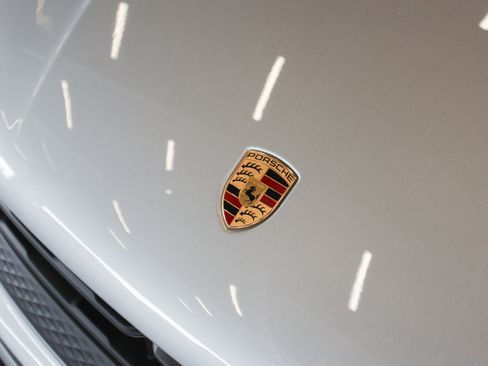 Certified 2026 Porsche Macan AWD/4WD image 26