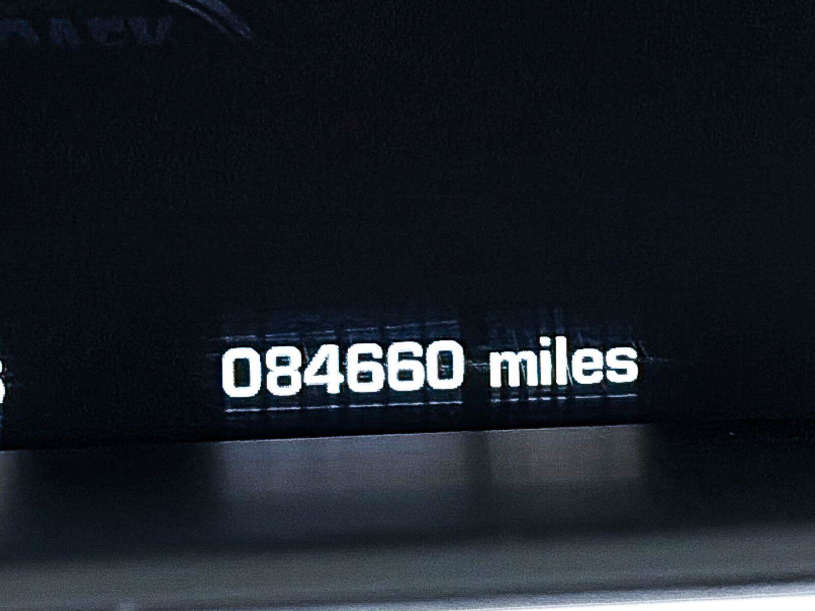 Used 2015 Land Rover Range Rover Sport SVR AWD/4WD image 28