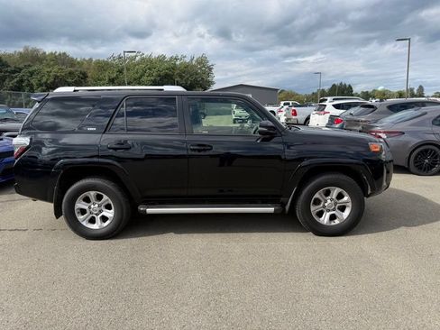 Used 2018 Toyota 4Runner SR5 Premium AWD/4WD image 15