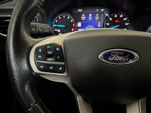 Used 2021 Ford Explorer Limited w/ Equipment Group 301A RWD image 28