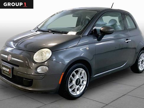 Used 2015 FIAT 500 Pop FWD image 1