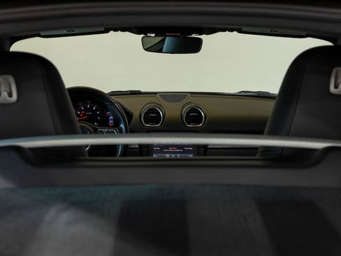Used 2018 Porsche 718 Cayman RWD image 53