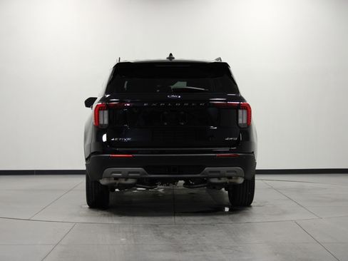 New 2026 Ford Explorer Active image 5