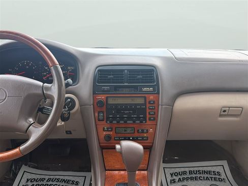 Used 2000 Lexus ES 330 FWD image 18