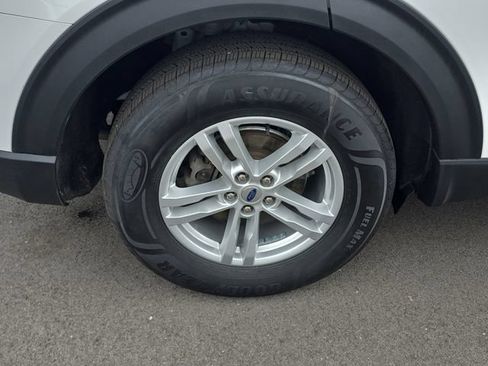 Certified 2023 Ford Explorer XLT AWD/4WD image 5