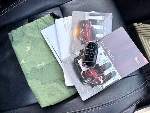 Used 2014 Jeep Grand Cherokee Limited w/ Trailer Tow Group IV image 38