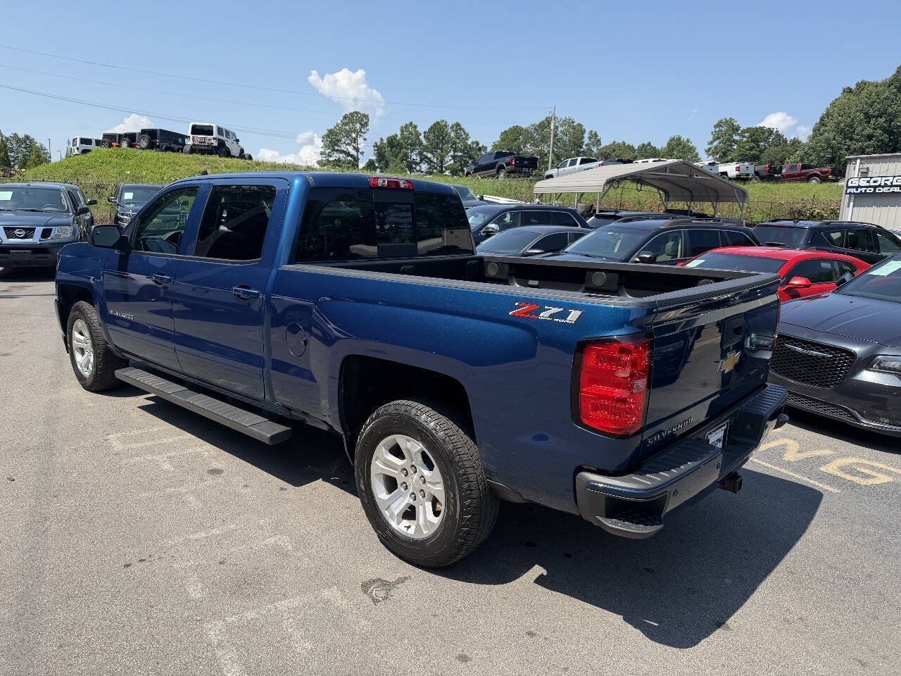 Used 2018 Chevrolet Silverado 1500 LT w/ All Star Edition AWD/4WD image 7