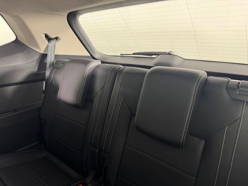 Used 2023 Volkswagen Atlas SEL R-Line AWD/4WD image 25