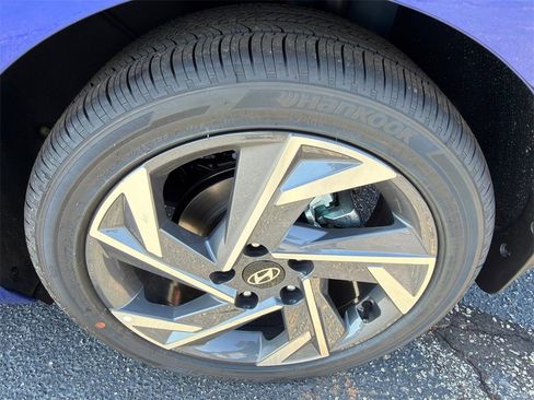 New 2026 Hyundai Elantra Limited image 19