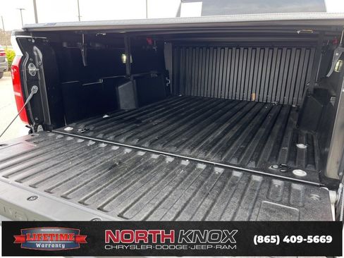 Used 2024 Toyota Tacoma TRD Off-Road image 19