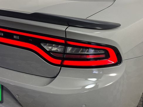 Used 2018 Dodge Charger SXT w/ Blacktop Package RWD image 34