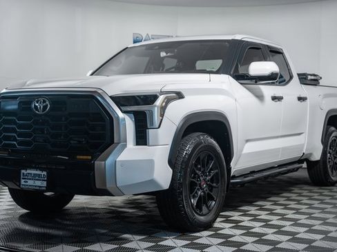 Used 2022 Toyota Tundra Limited image 3