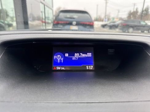 Used 2015 Honda CR-V LX image 12