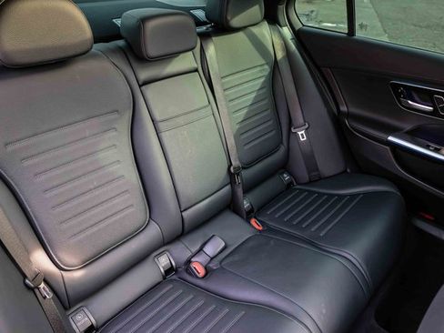 Used 2023 Mercedes-Benz C 43 AMG 4MATIC Sedan image 23