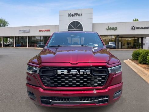 Used 2025 RAM 1500 Big Horn AWD/4WD image 3