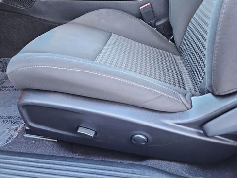 Used 2023 Dodge Challenger GT image 22