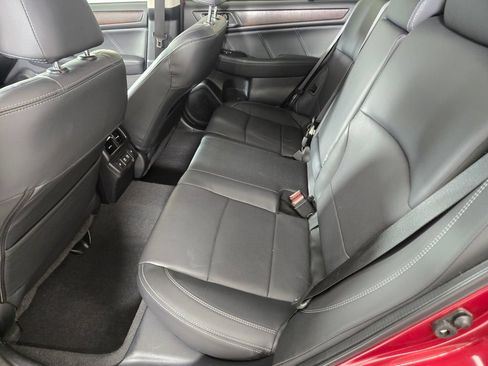 Used 2019 Subaru Outback 2.5i Limited AWD/4WD image 18