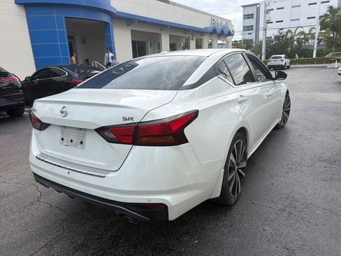 Used 2021 Nissan Altima 2.5 SR w/ SR Premium Package FWD image 8
