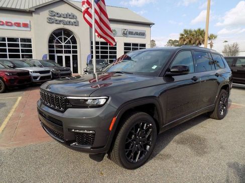 New 2025 Jeep Grand Cherokee L Summit image 10