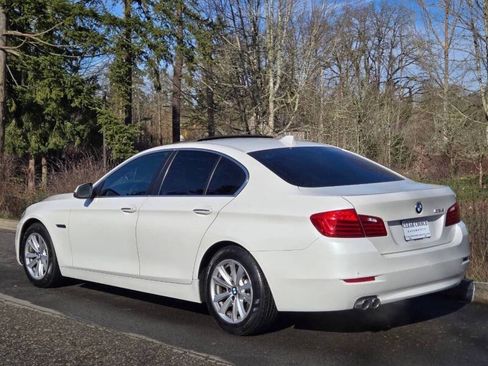 Used 2014 BMW 528i Sedan RWD image 2
