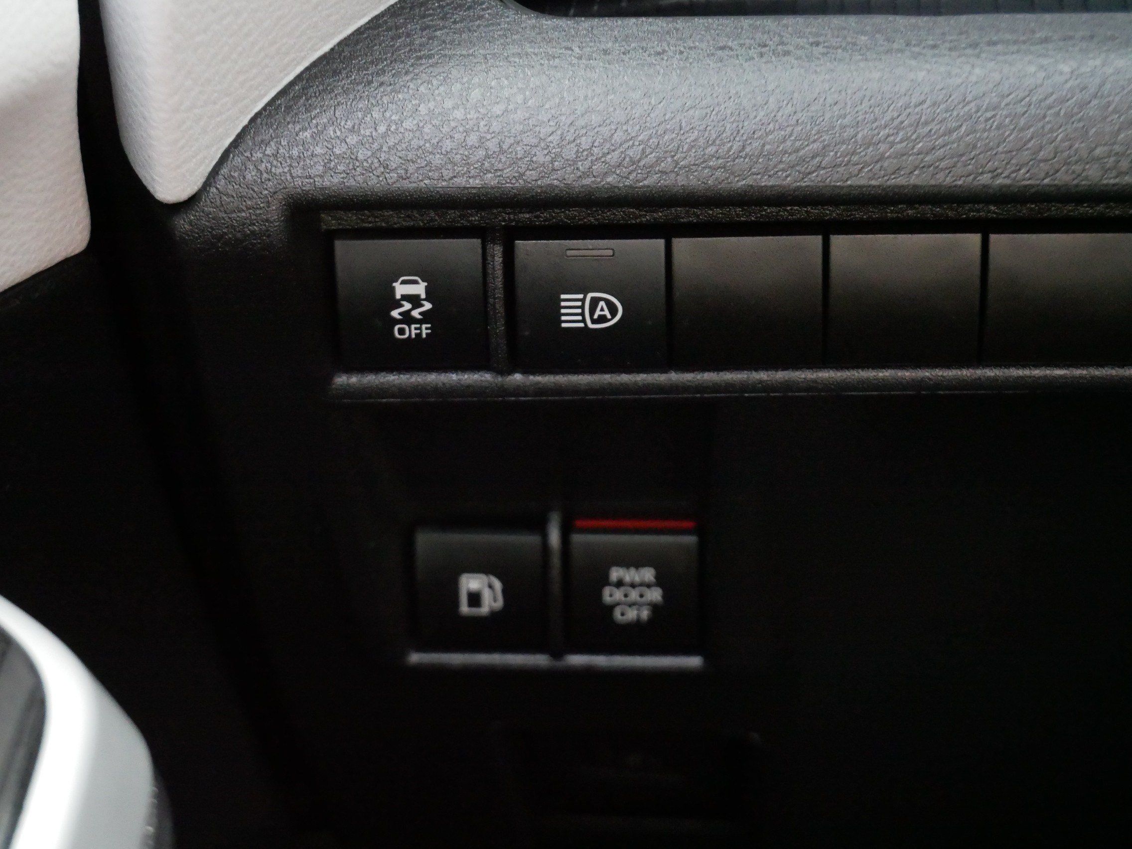 Certified 2026 Toyota Sienna XSE FWD image 29