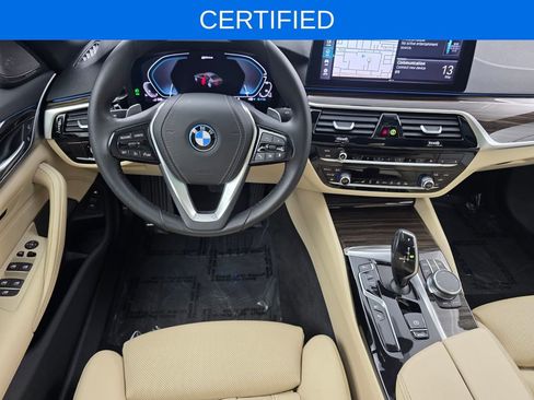 Certified 2023 BMW 530e w/ Premium Package RWD image 13