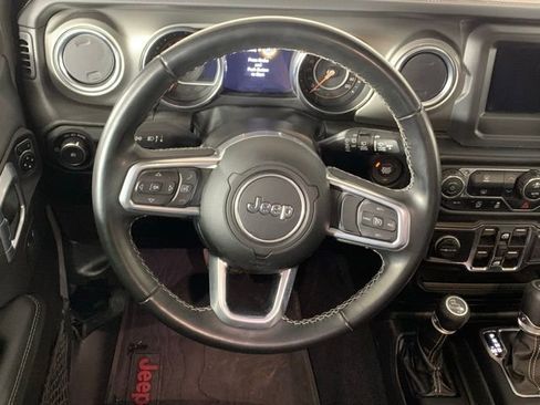 Used 2021 Jeep Wrangler Unlimited Sahara AWD/4WD image 18