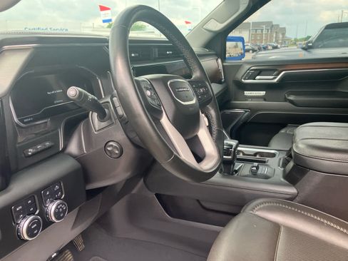 Used 2024 GMC Sierra 1500 Denali w/ Technology Package AWD/4WD image 9