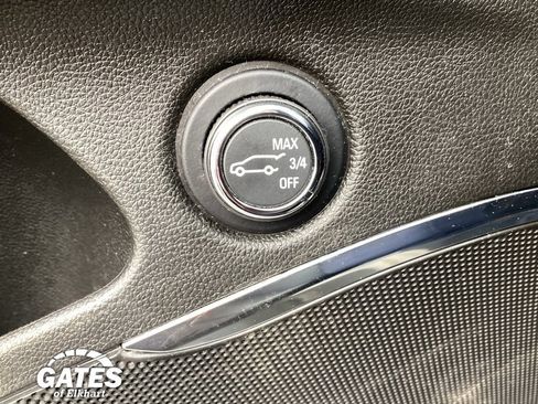 Used 2023 Buick Enclave Essence FWD image 29