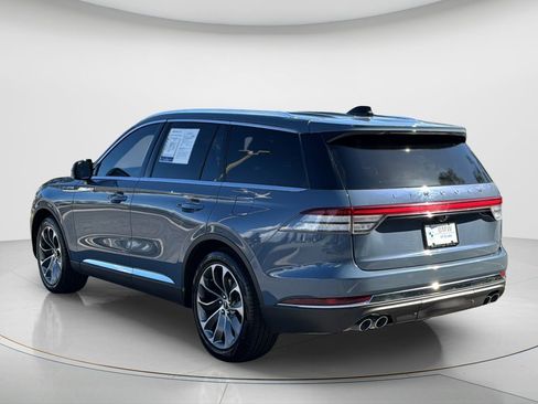 Used 2025 Lincoln Aviator Reserve w/ Luxury Package image 3
