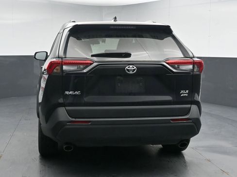Used 2024 Toyota RAV4 XLE AWD/4WD image 7