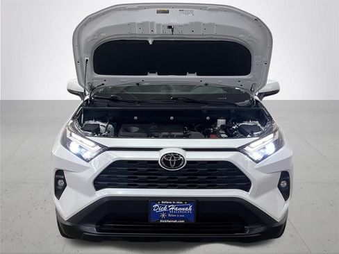 Used 2023 Toyota RAV4 XLE Premium AWD/4WD image 5