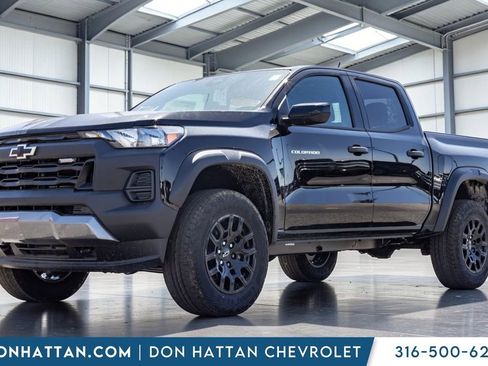 New 2026 Chevrolet Colorado Trail Boss AWD/4WD image 1
