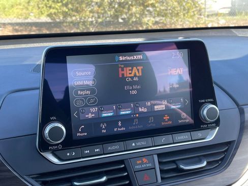 Used 2025 Nissan Altima 2.5 SV image 20