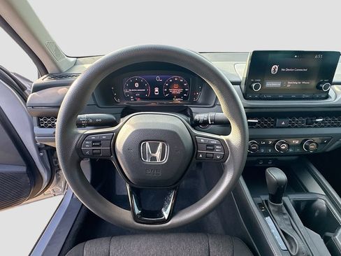 Used 2023 Honda Accord EX image 11