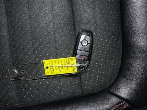 Used 2022 Ford Escape SEL w/ SEL Stealth AWD Package image 40