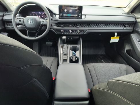 New 2025 Honda Accord SE image 10
