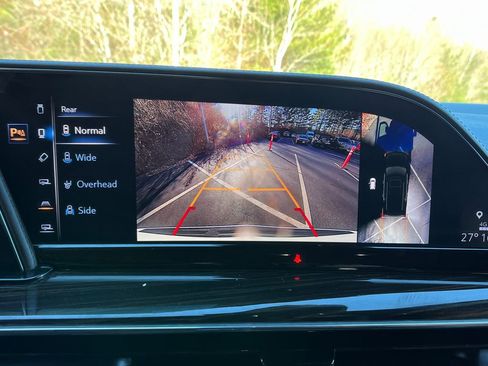 Used 2021 Cadillac Escalade Premium Luxury w/ Performance Package image 19