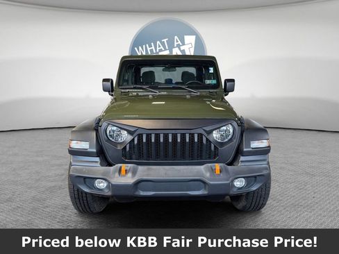 Used 2022 Jeep Gladiator Sport w/ Trailer Tow Package image 9