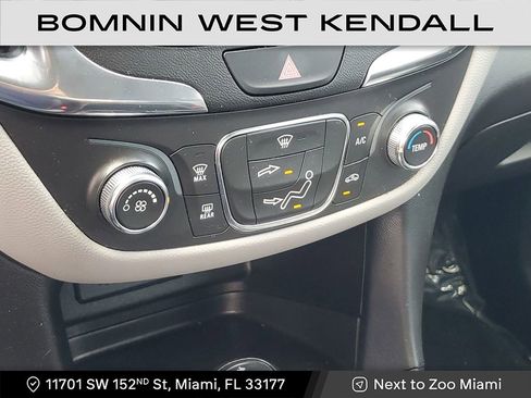 Used 2021 Chevrolet Equinox LS image 25