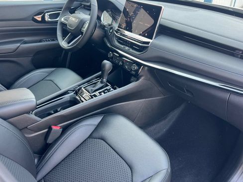New 2026 Jeep Compass Latitude AWD/4WD image 15