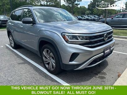 Used 2021 Volkswagen Atlas SE w/ Panoramic Sunroof Package