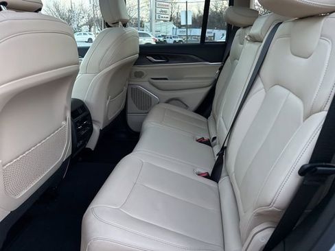 Certified 2022 Jeep Grand Cherokee Limited image 22