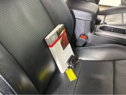 Used 2020 Toyota Tacoma TRD Off-Road image 28